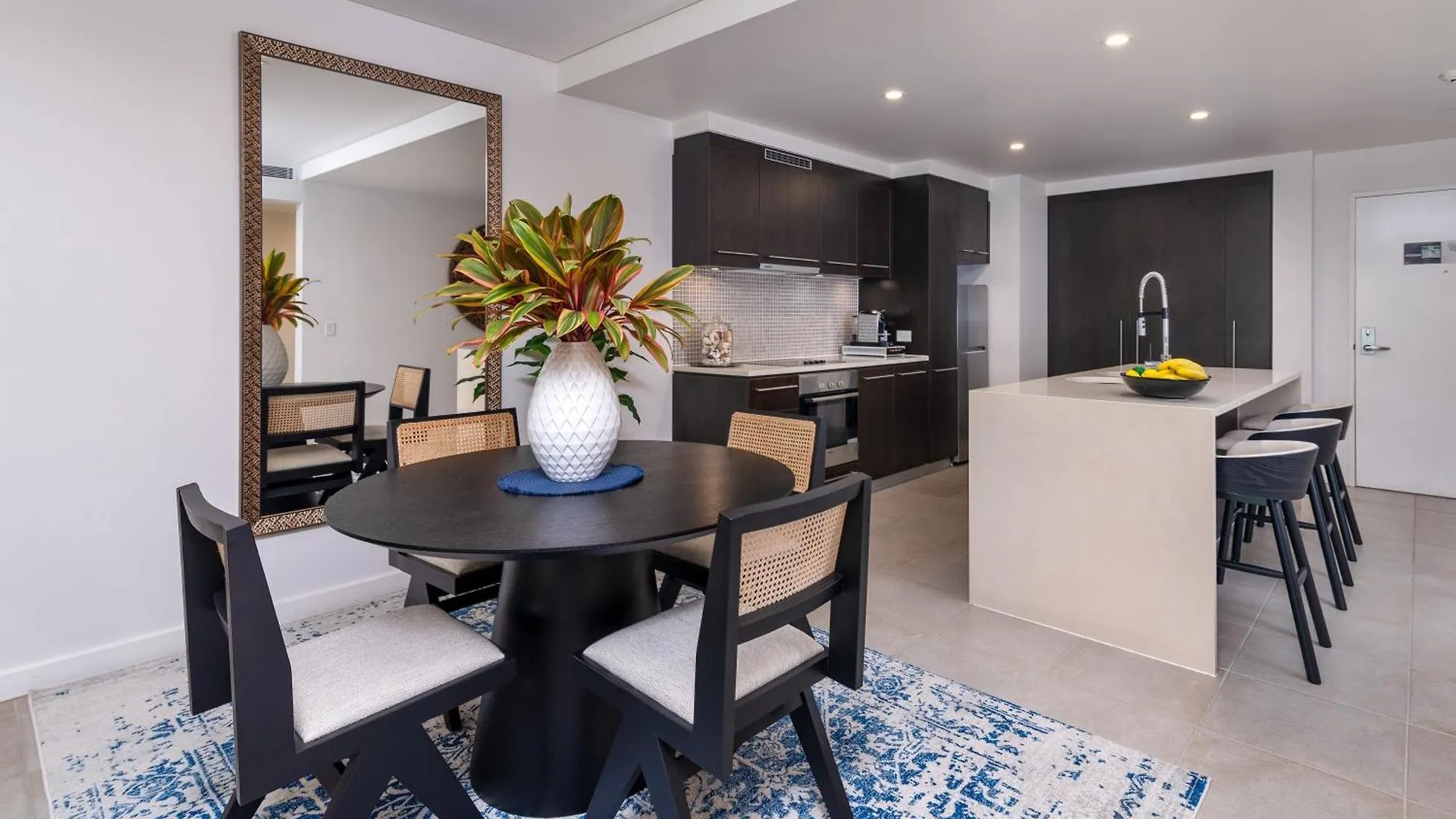 Beautiful Pool View Penthouse With Rooftop Oasis, Great For Families Craiglie Australien