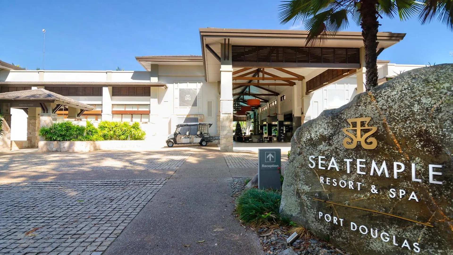 Beautiful Pool View Penthouse With Rooftop Oasis, Great For Families Craiglie