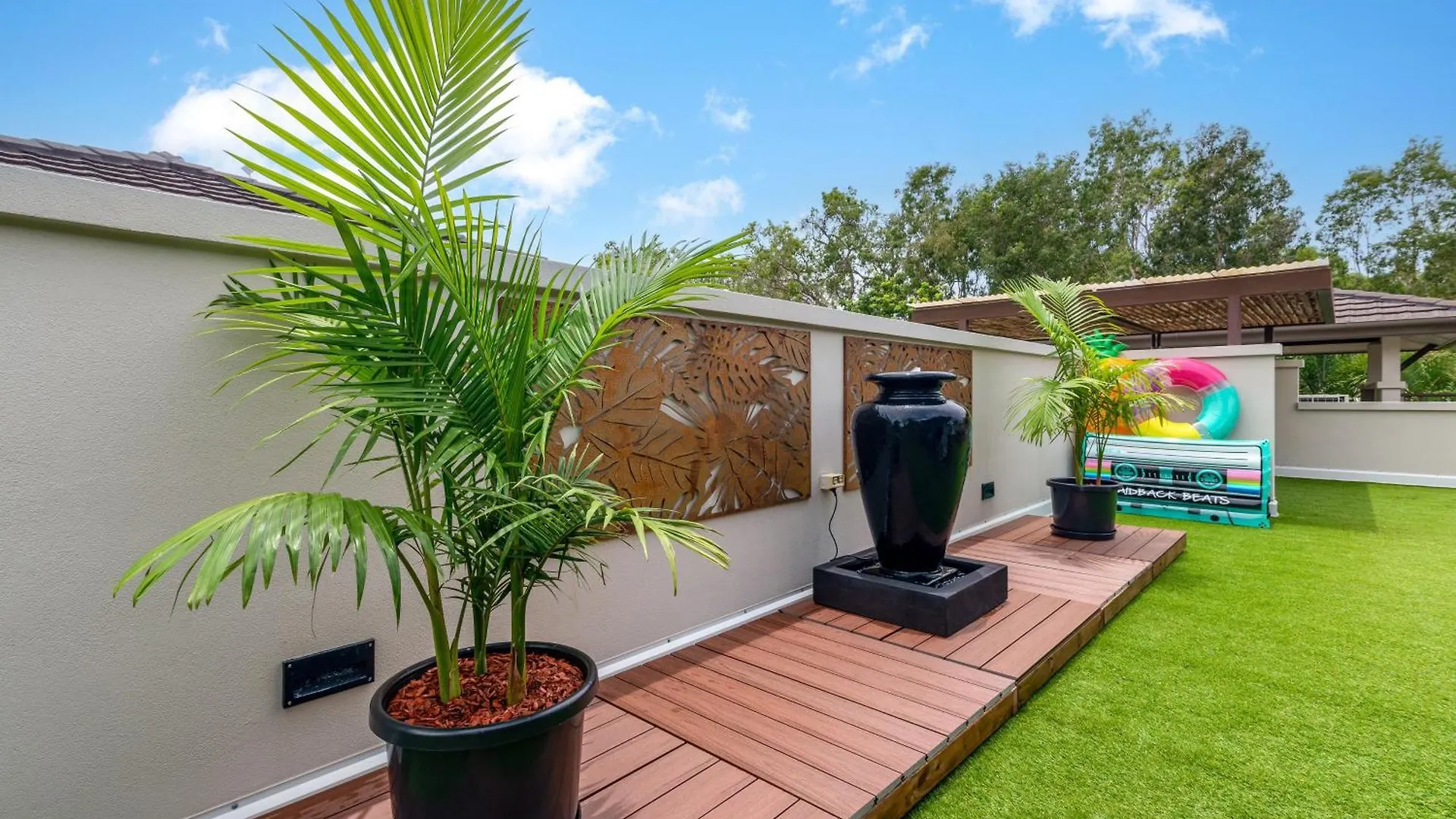 Lejlighed Beautiful Pool View Penthouse With Rooftop Oasis, Great For Families Craiglie